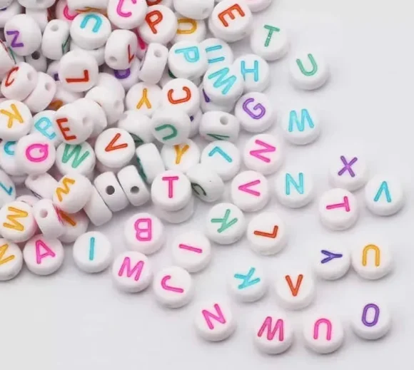 Cuentas Con Letra Multicolor Curva - 50 gramos